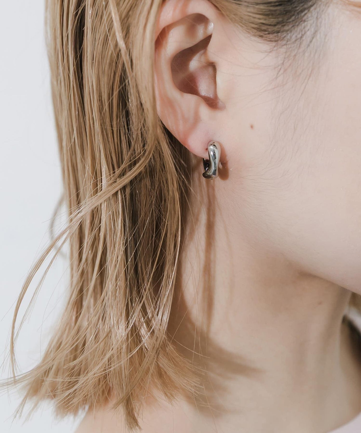 質感金屬 一扣式圈形 耳夾