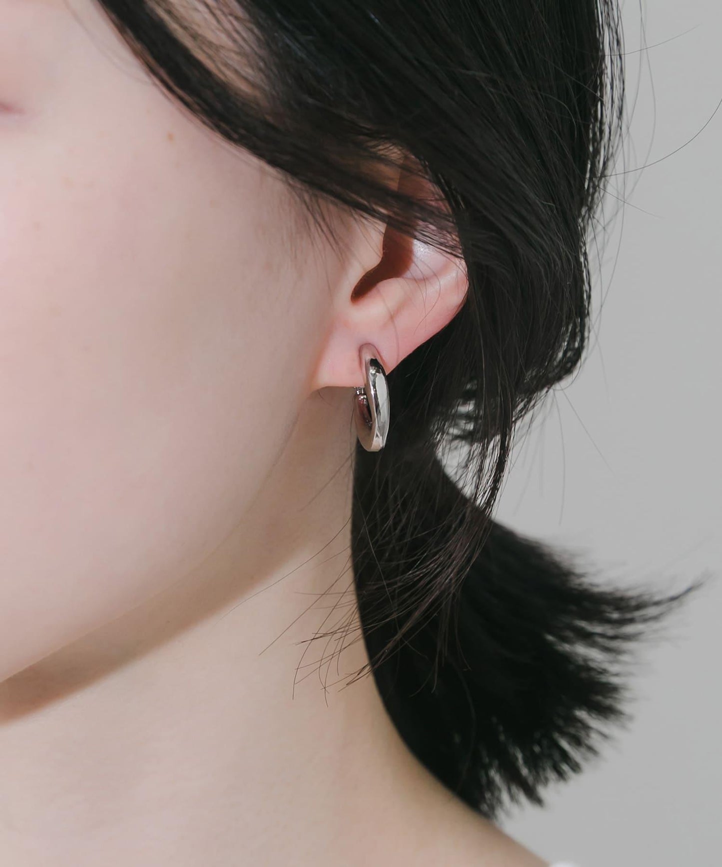 金屬弧形圓環耳環