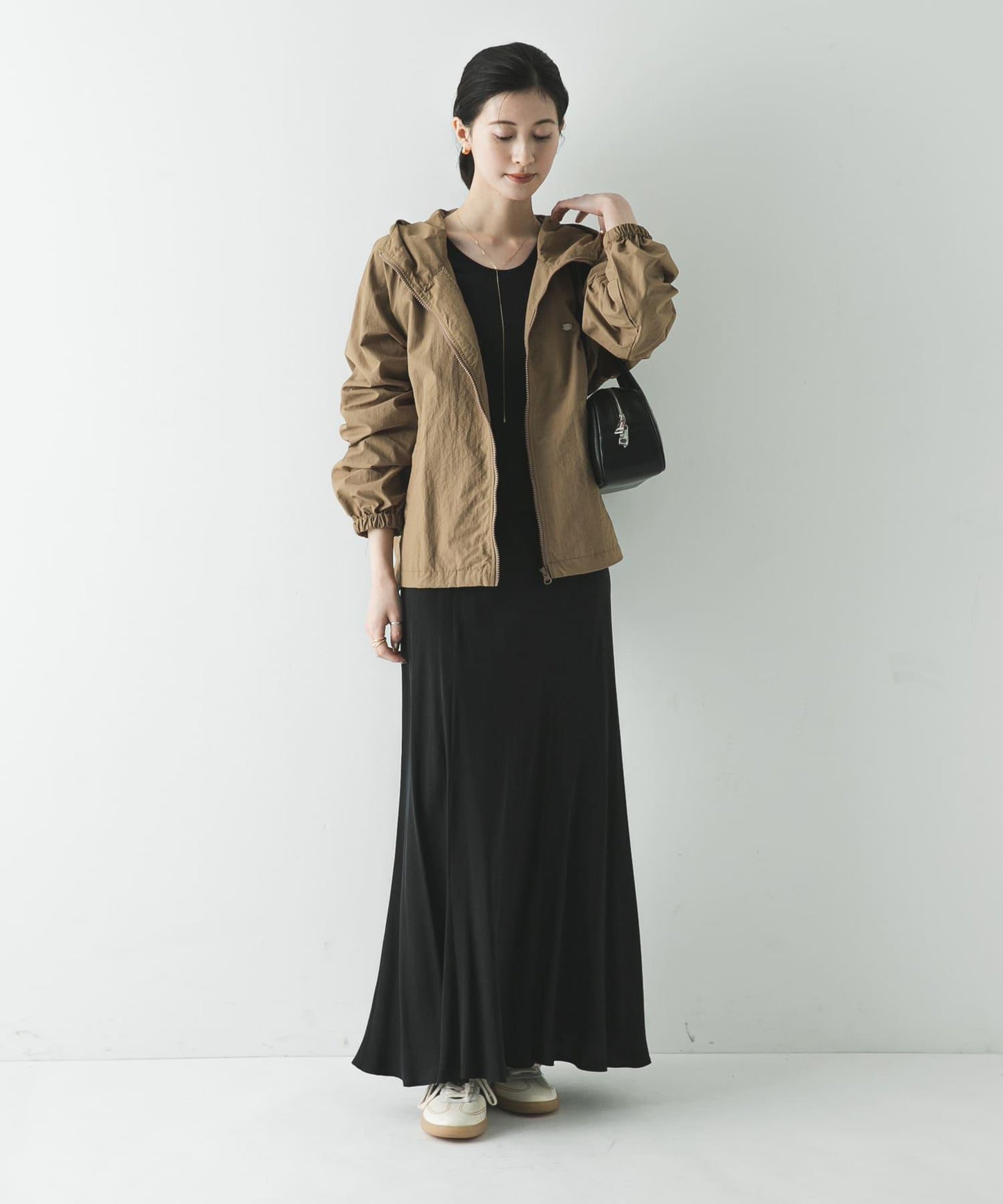 聯名 La Hutte×URBAN RESEARCH 尼龍外套