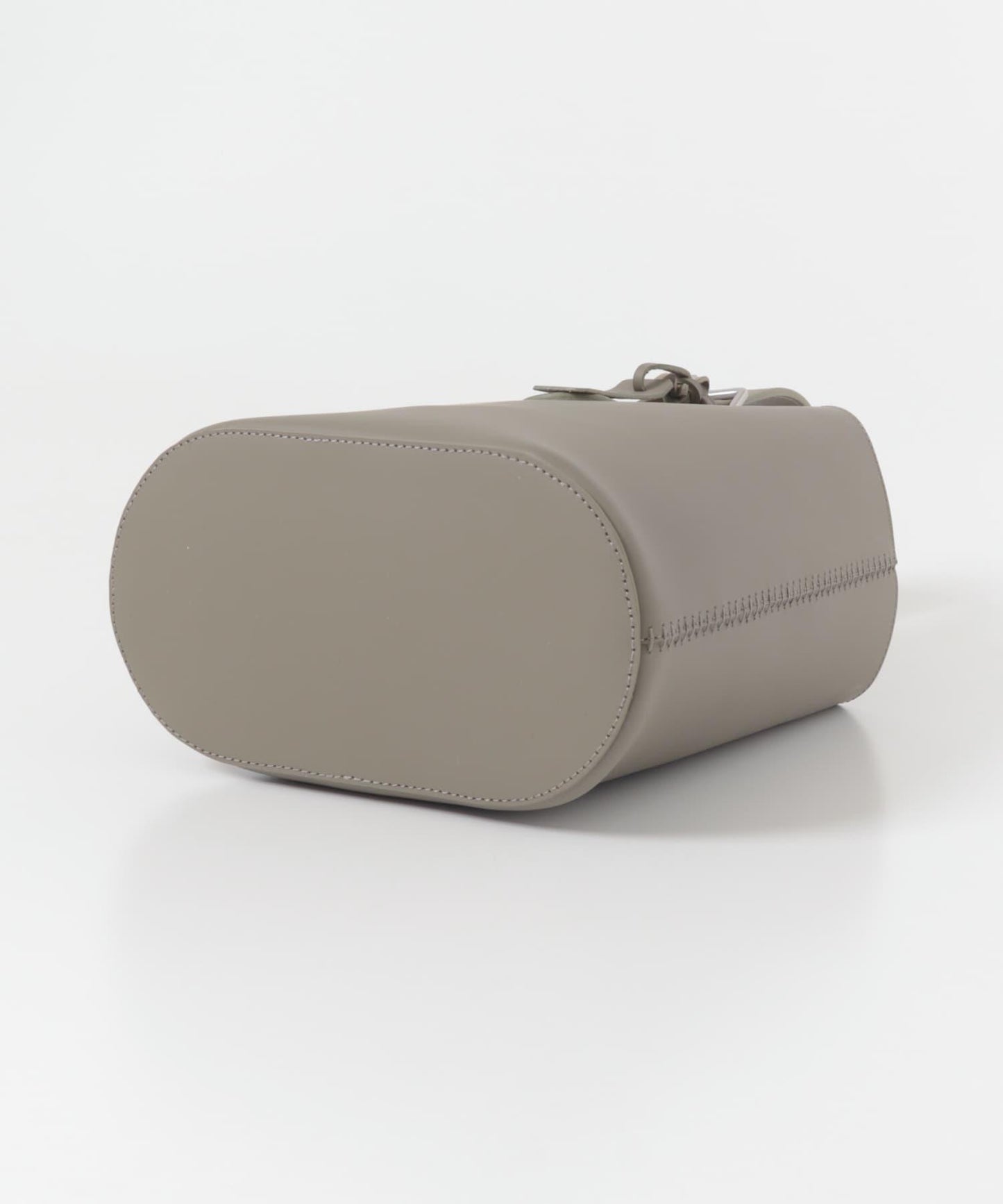 部分聯名配色 BAGMATI 皮革單肩包