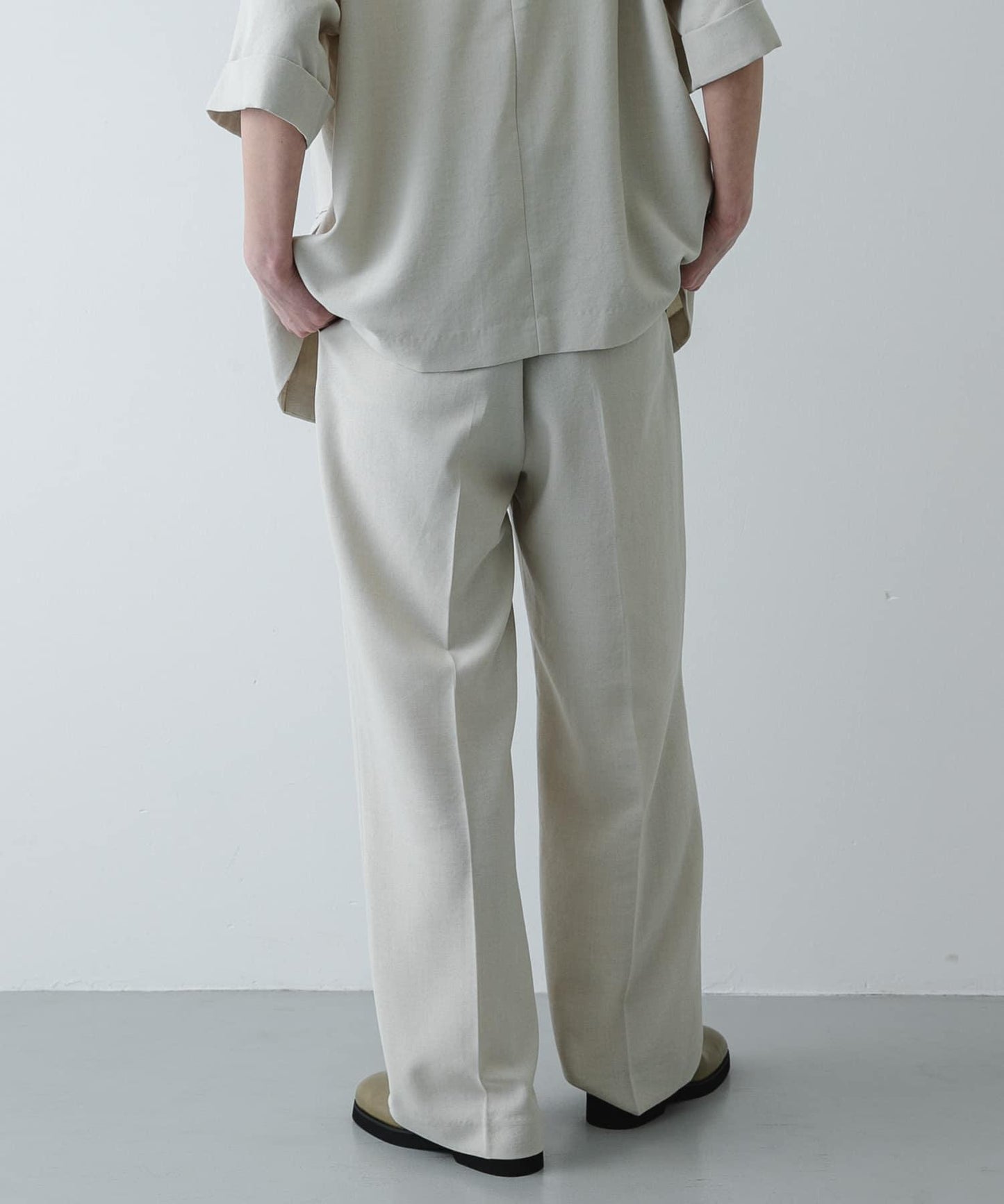 亞麻質感寬鬆版型 UR TECH DRYLUXE 闊腿褲（款）