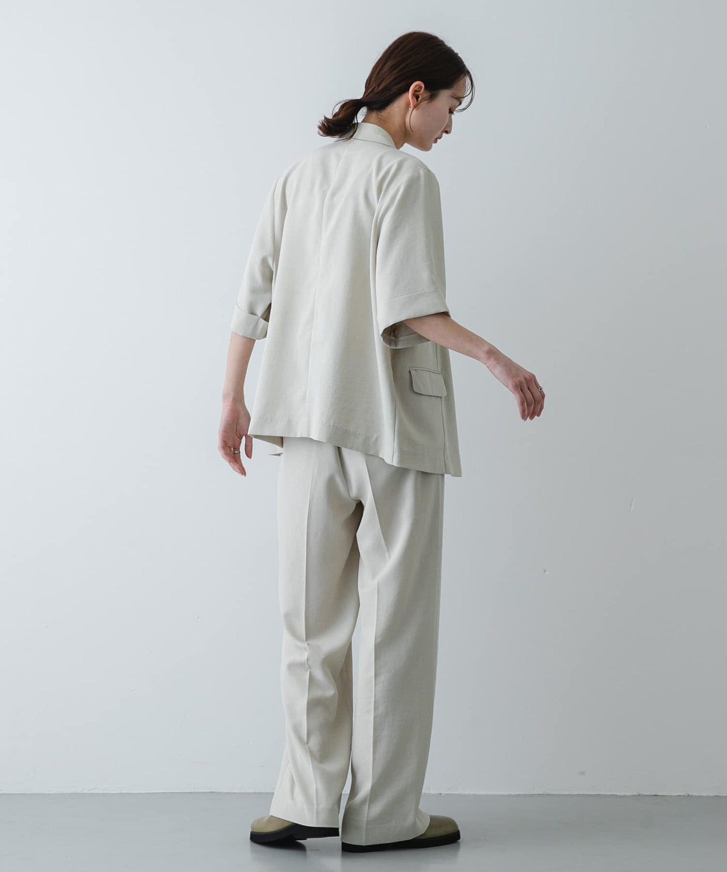 亞麻質感寬鬆版型 UR TECH DRYLUXE 闊腿褲（款）