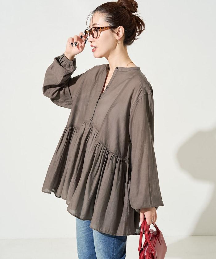 輕薄透紗 前排扣抽褶 襯衫