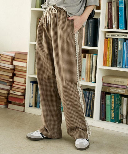 蕾絲線條設計 休閒褲