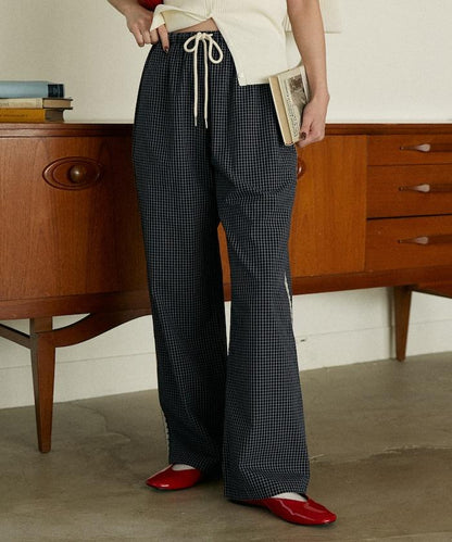 蕾絲線條設計 休閒褲