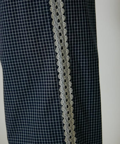 蕾絲線條設計 休閒褲