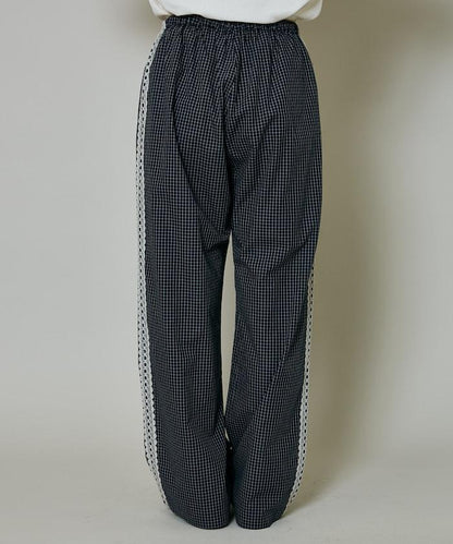 蕾絲線條設計 休閒褲