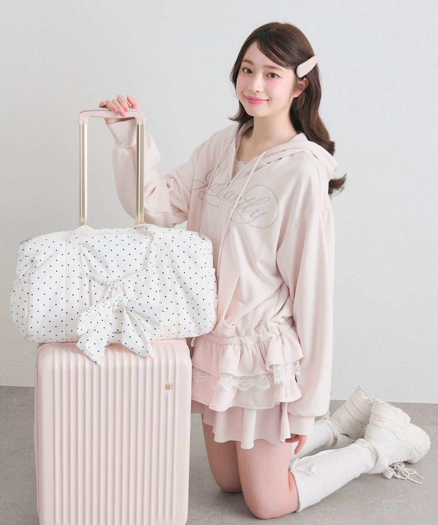 下襬荷葉邊 拉鍊設計 連帽外套