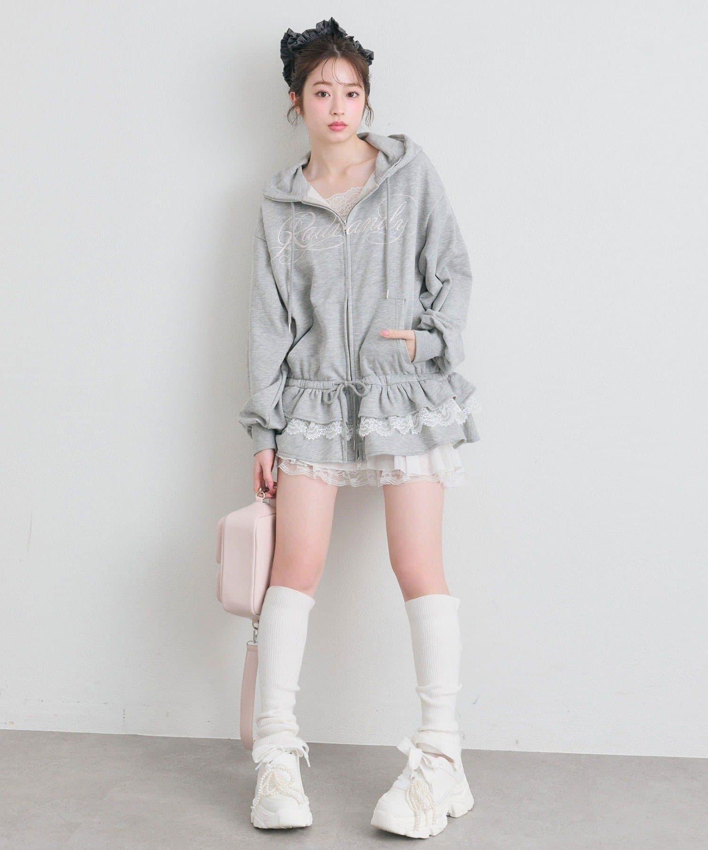 下襬荷葉邊 拉鍊設計 連帽外套