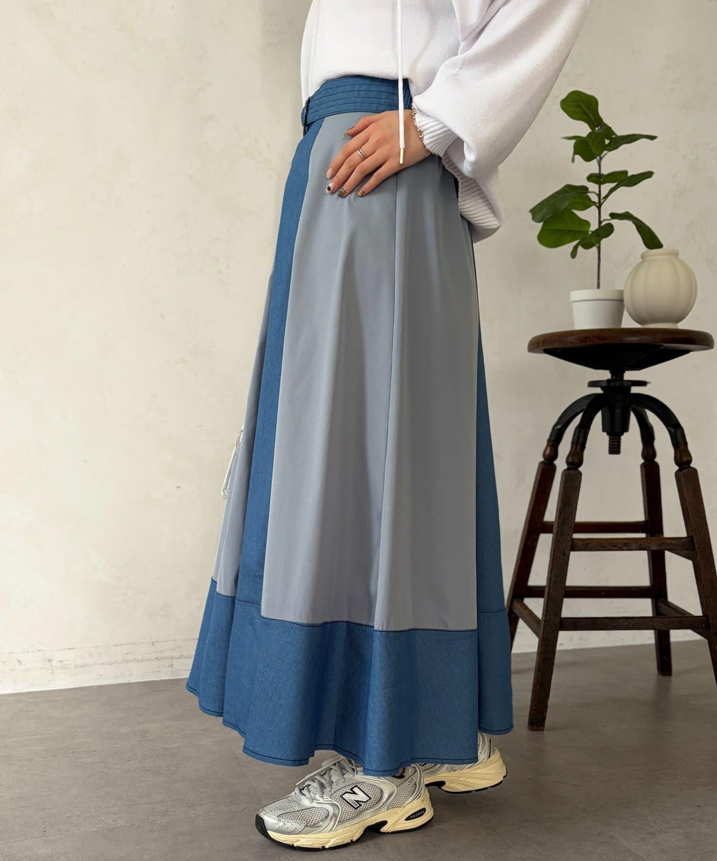 牛仔拼接喇叭半身裙