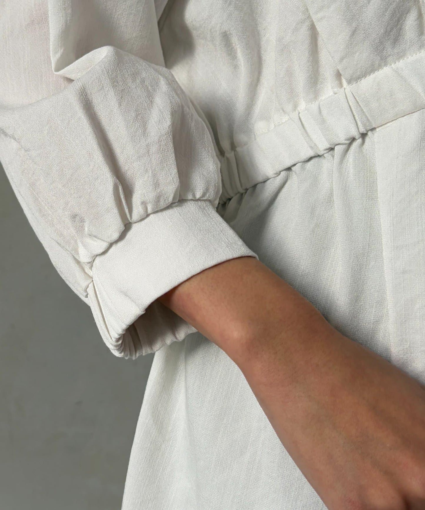 褶襉荷葉擺設計 長款上衣