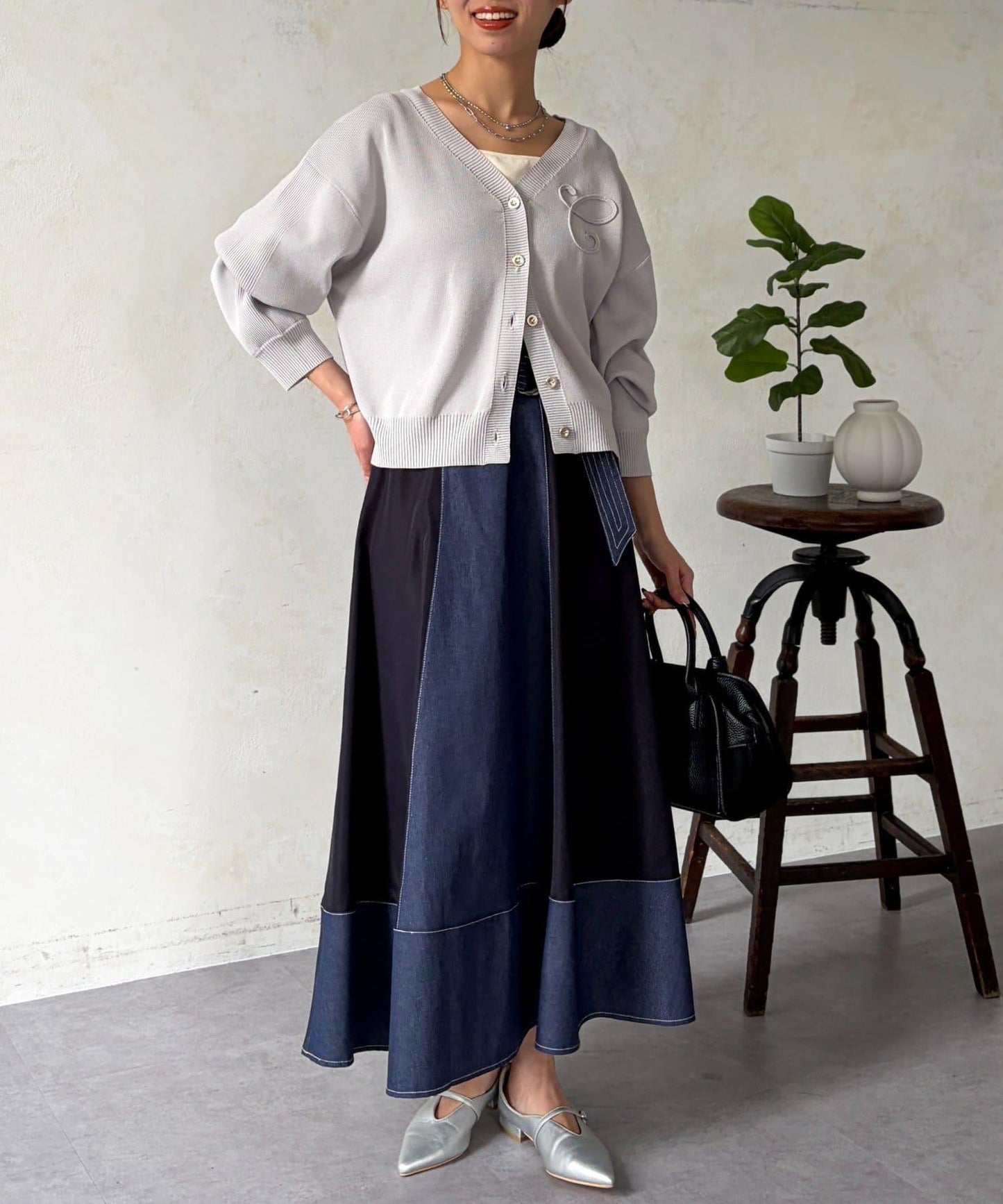 牛仔拼接喇叭半身裙