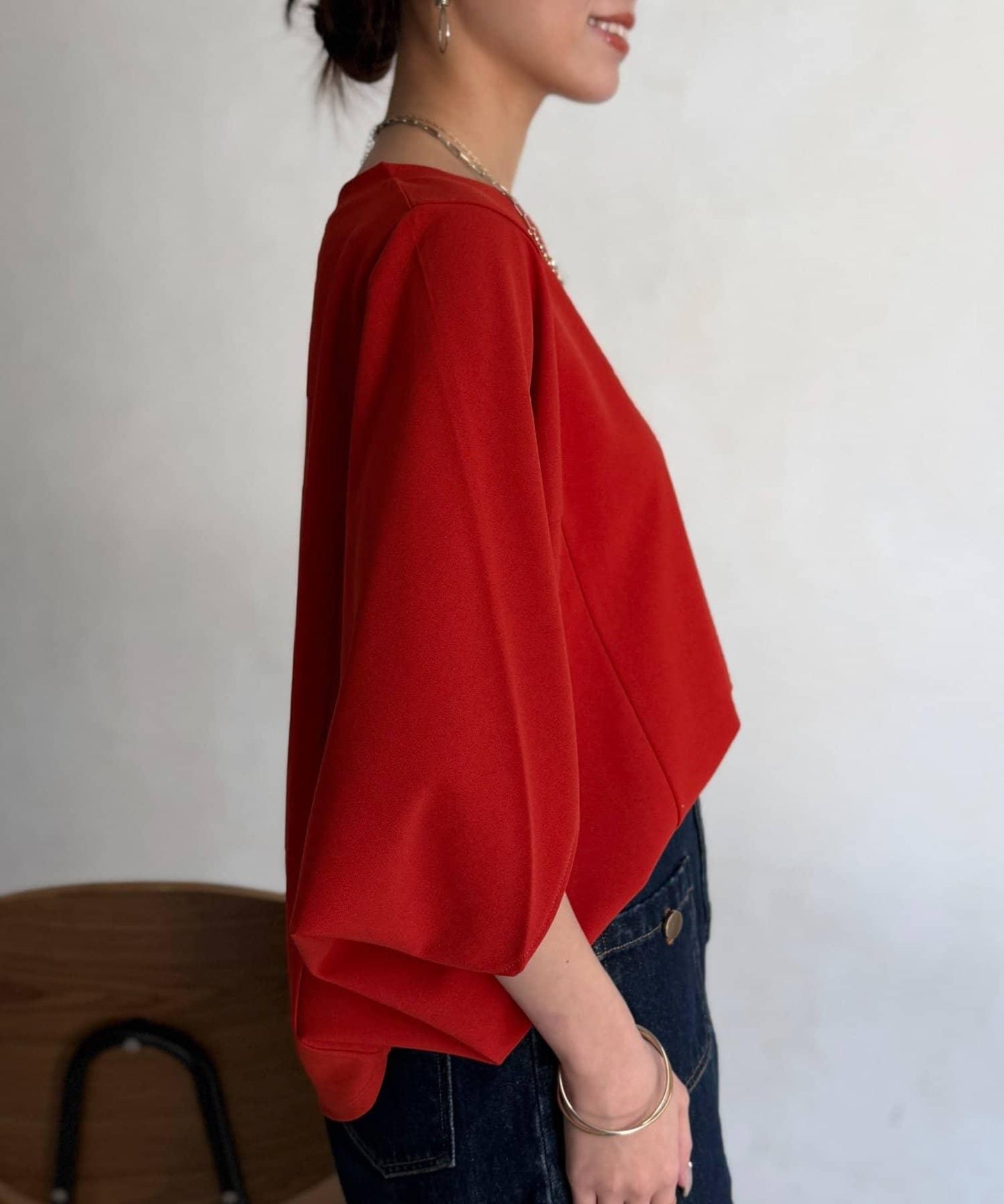 梨地面料闊袖套頭上衣