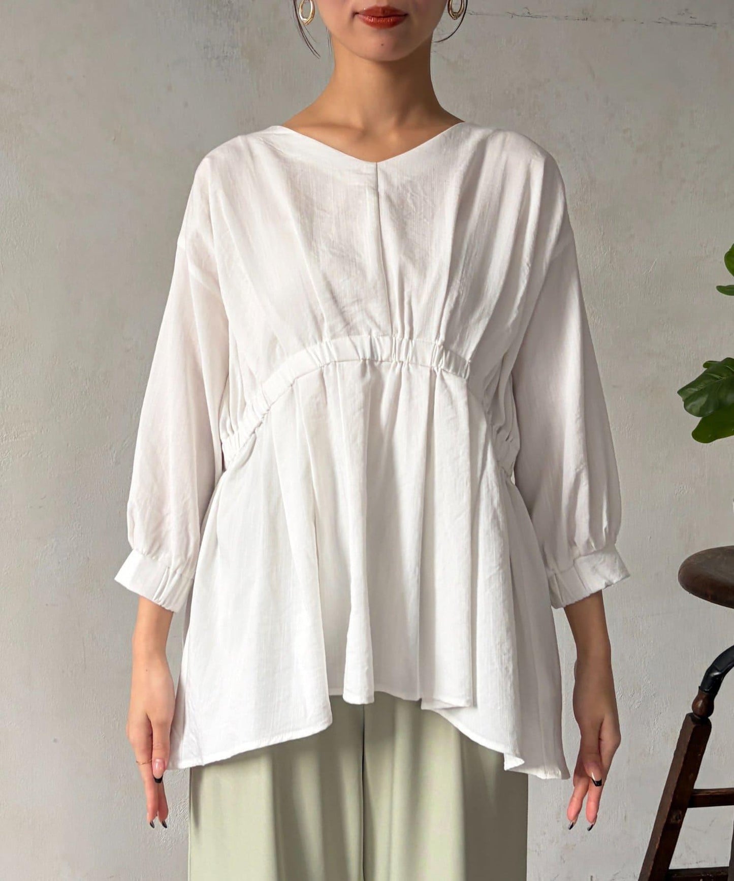 褶襉荷葉擺設計 長款上衣