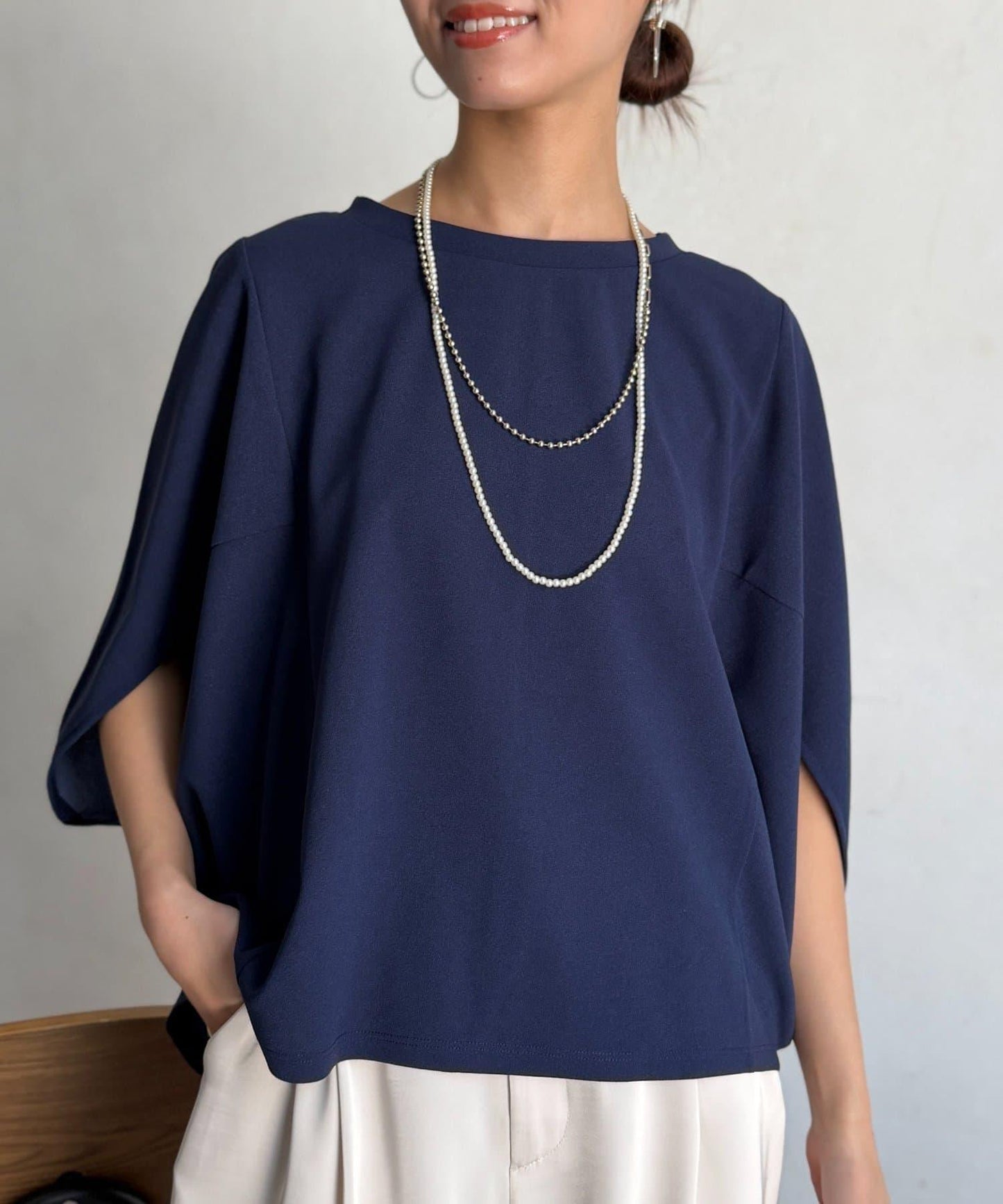 梨地面料闊袖套頭上衣