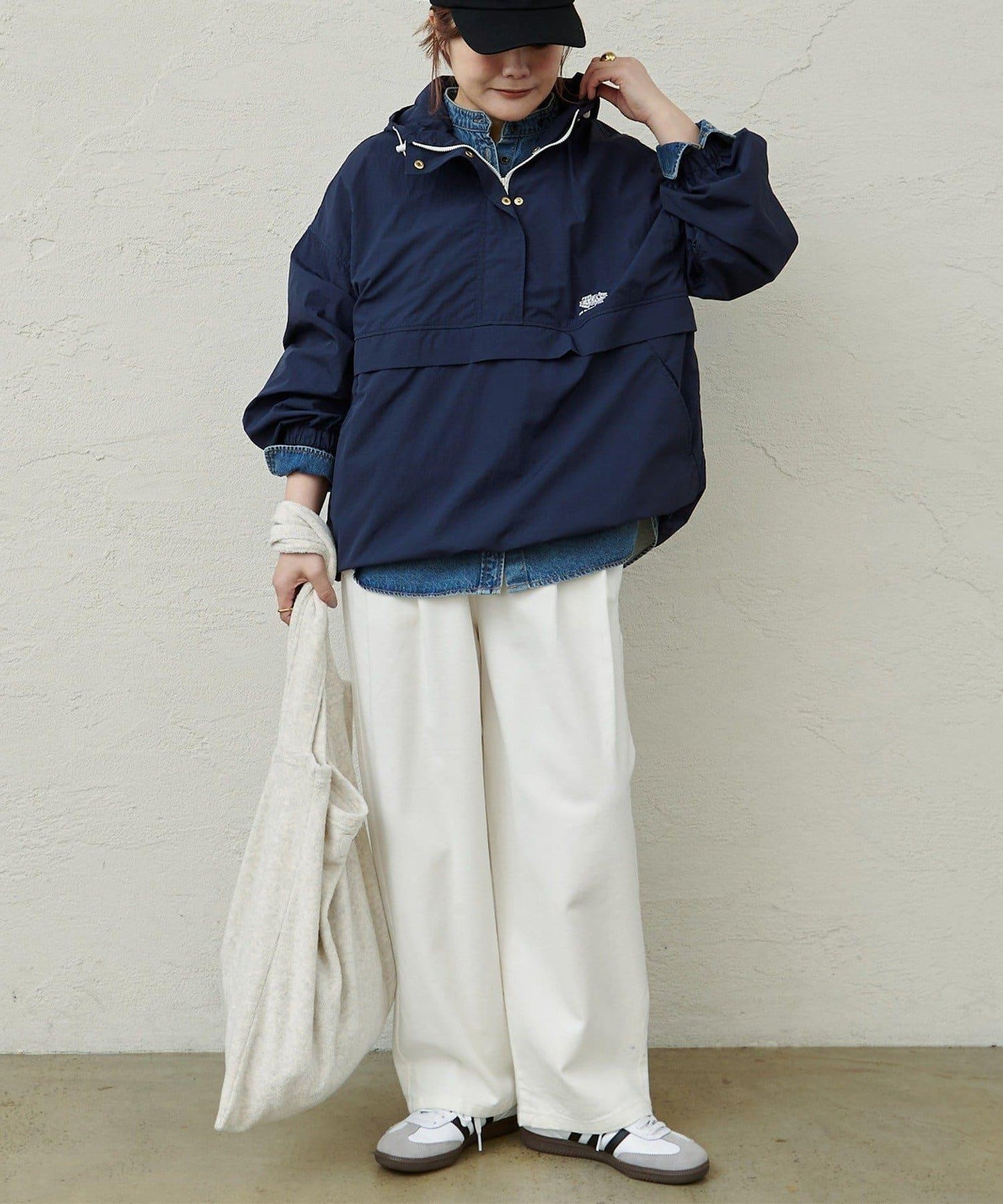 防潑水再生尼龍套頭風衣外套