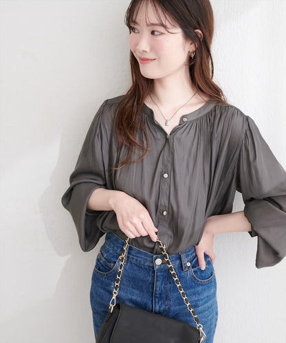 啞光扣垂墜緞面襯衫