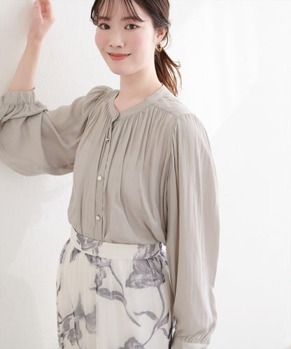 啞光扣垂墜緞面襯衫
