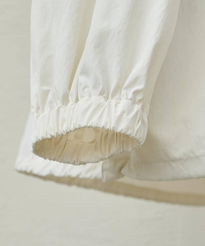 防潑水再生尼龍套頭風衣外套