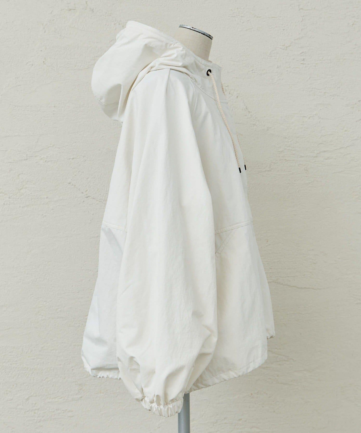 F&B 防潑水再生尼龍戶外外套