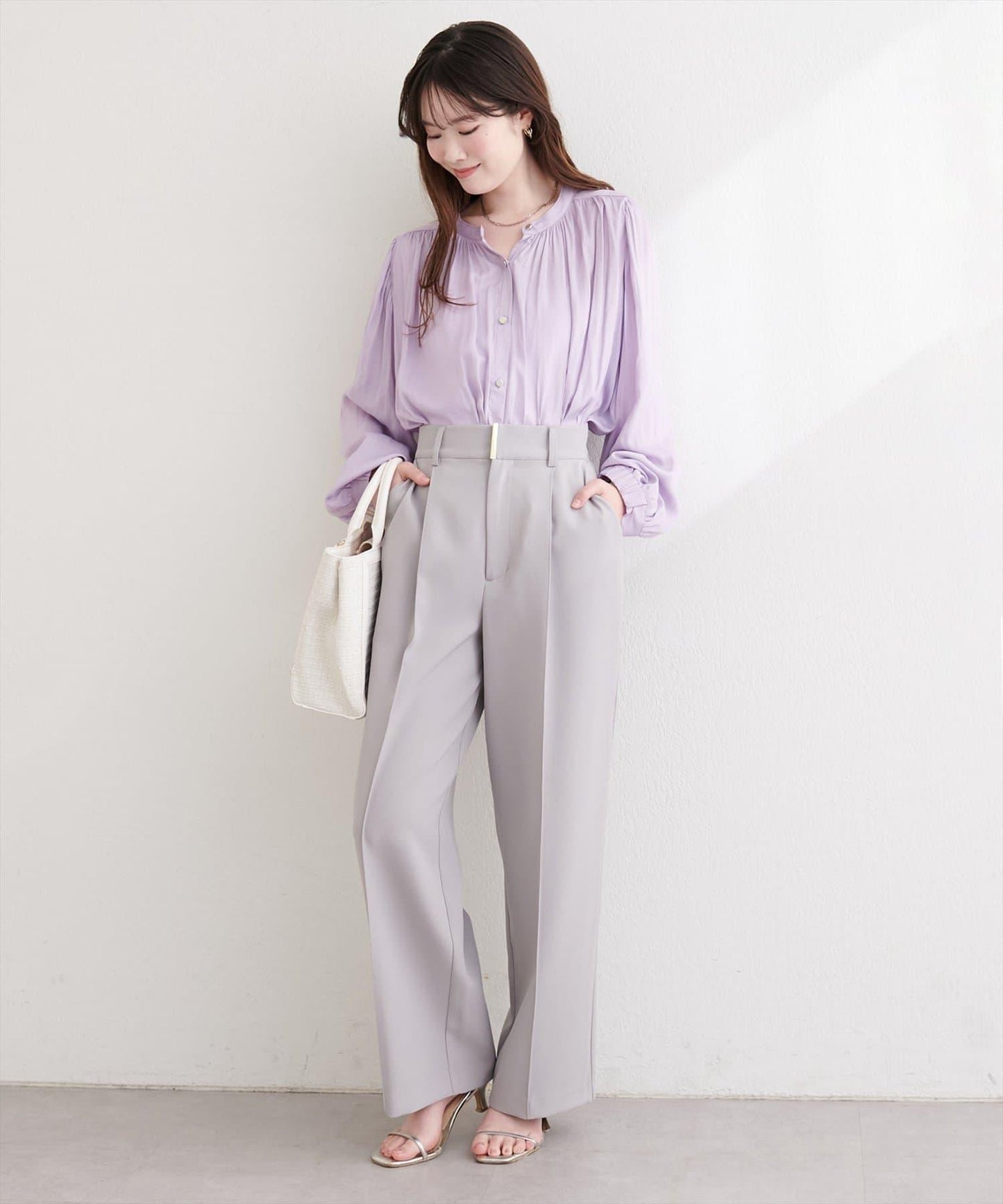 啞光扣垂墜緞面襯衫