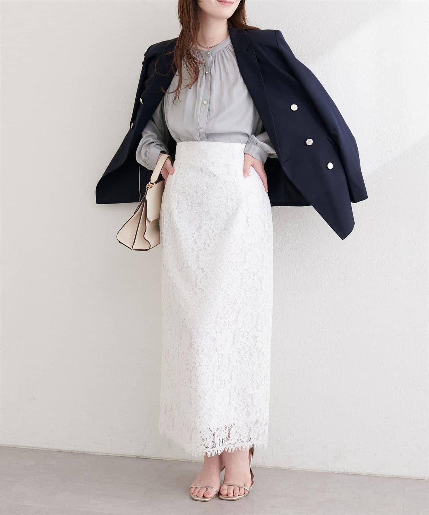 啞光扣垂墜緞面襯衫