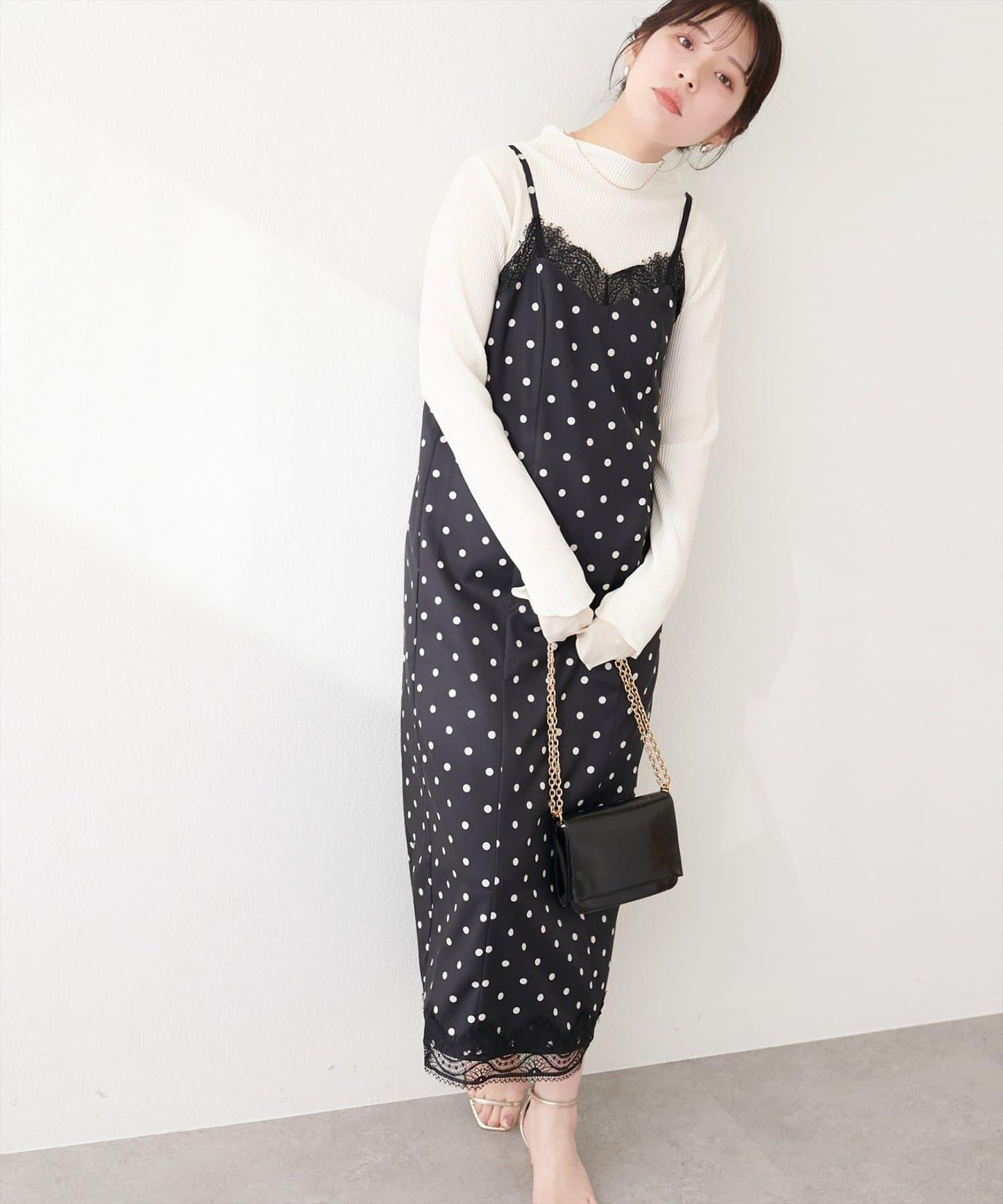 蕾絲拼接 吊帶連衣裙