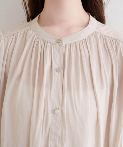 啞光扣垂墜緞面襯衫