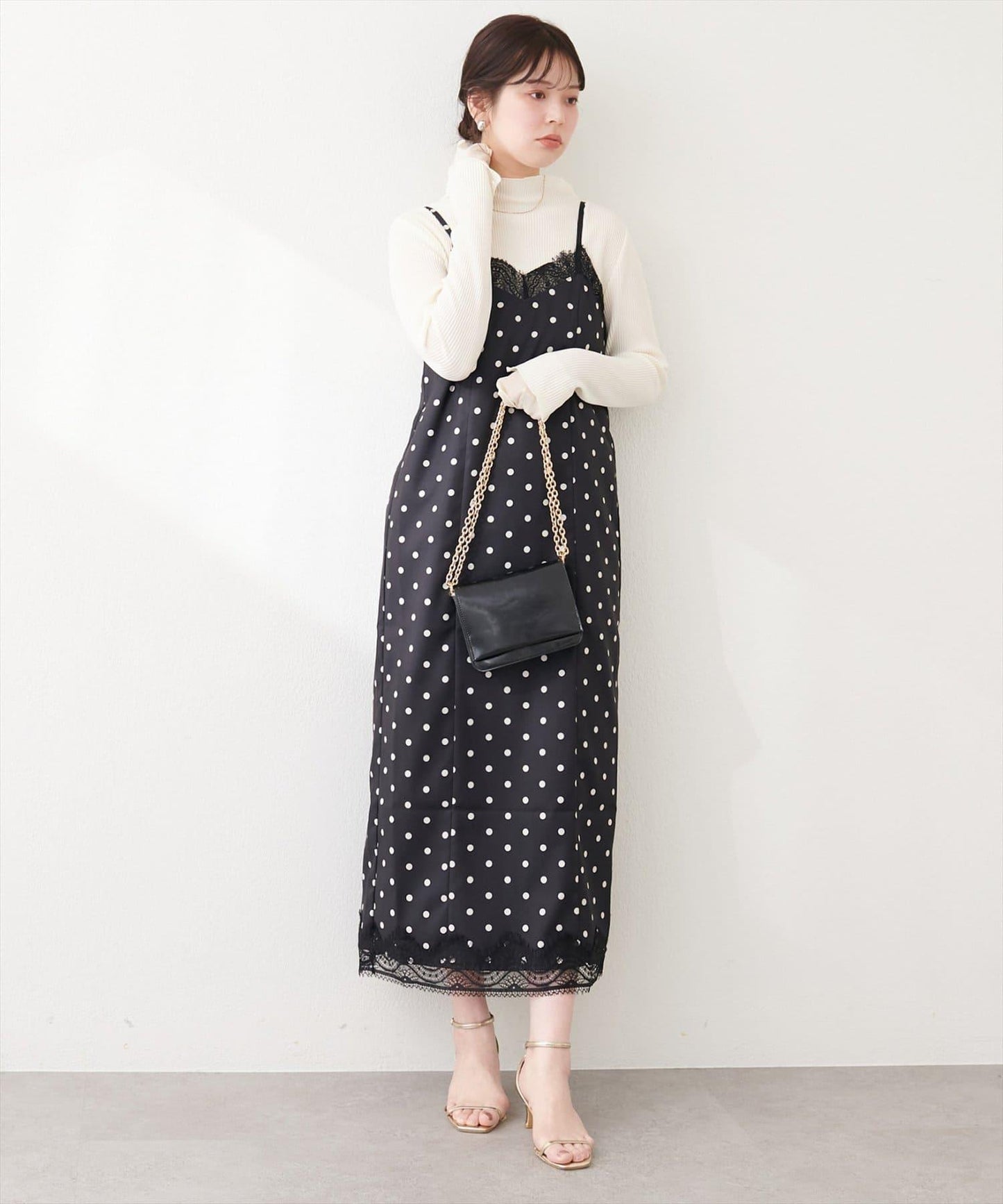 蕾絲拼接 吊帶連衣裙