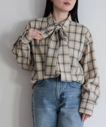 格紋大蝴蝶結襯衫