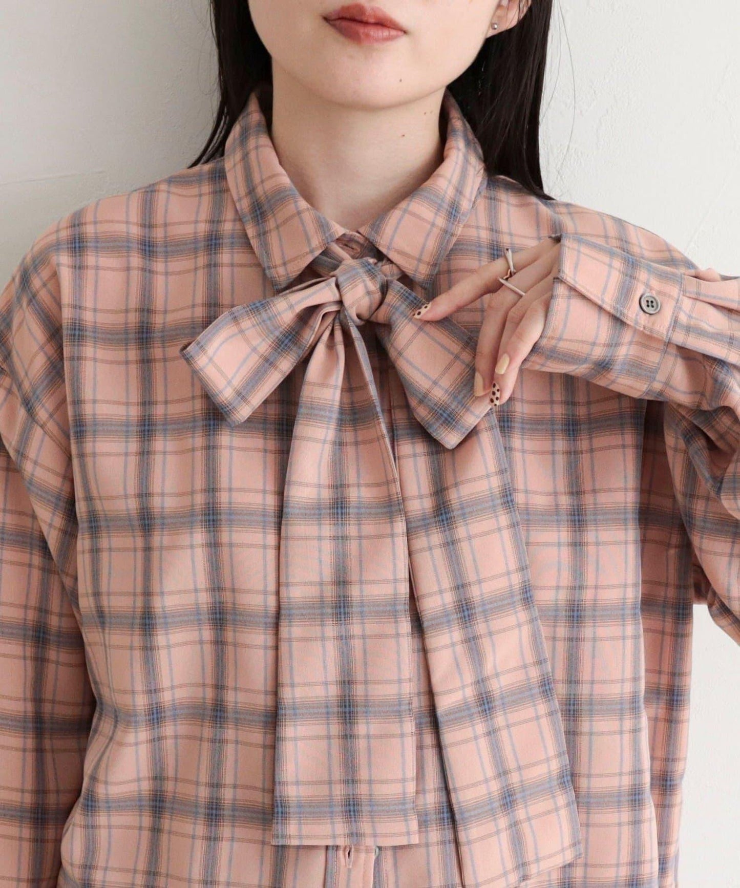 格紋大蝴蝶結襯衫