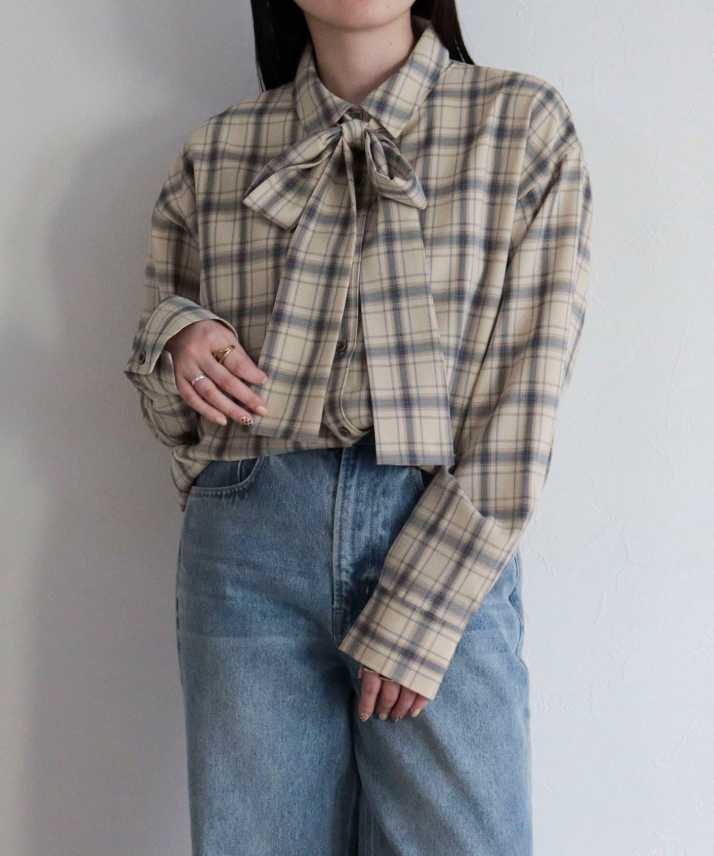 格紋大蝴蝶結襯衫