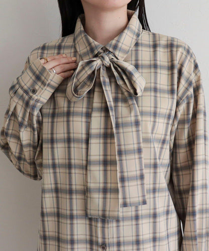 格紋大蝴蝶結襯衫