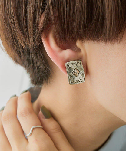 《スターリングシルバー使用》 壓印圓飾耳夾