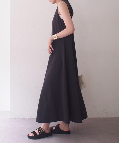 前後兩穿亨利領喇叭連衣裙