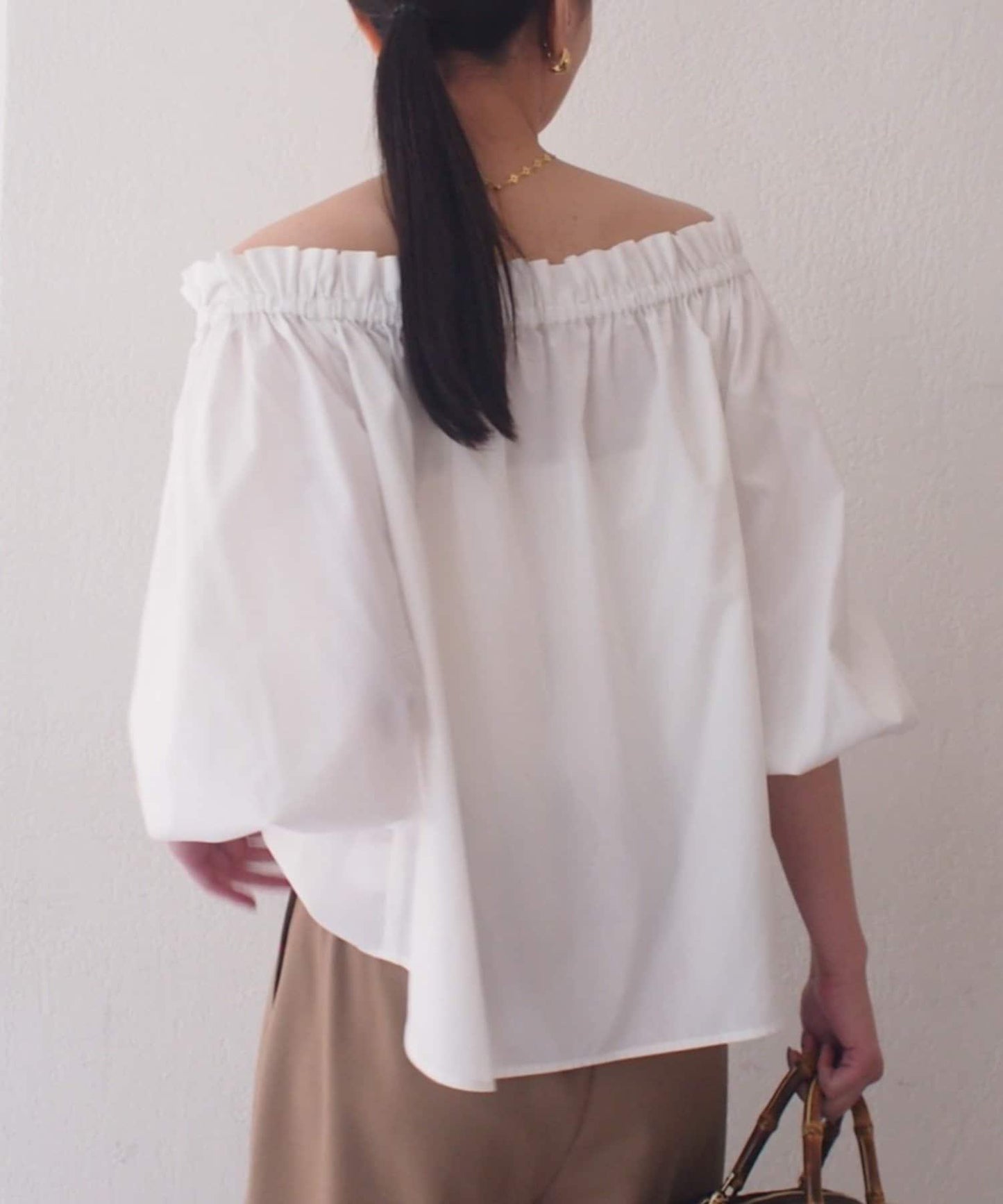 露肩襯衫