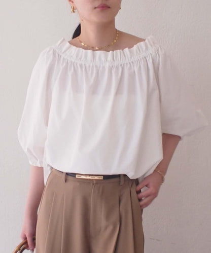 露肩襯衫