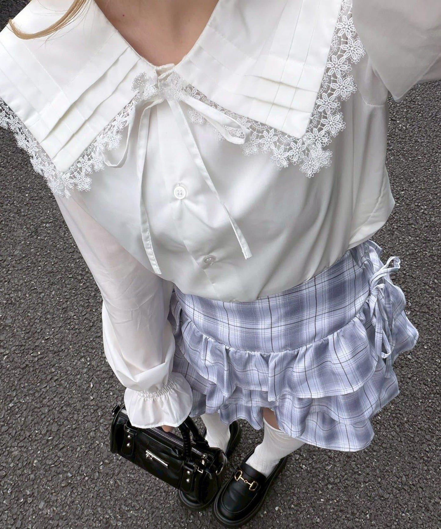 Another Branch 壓褶蕾絲大翻領襯衫