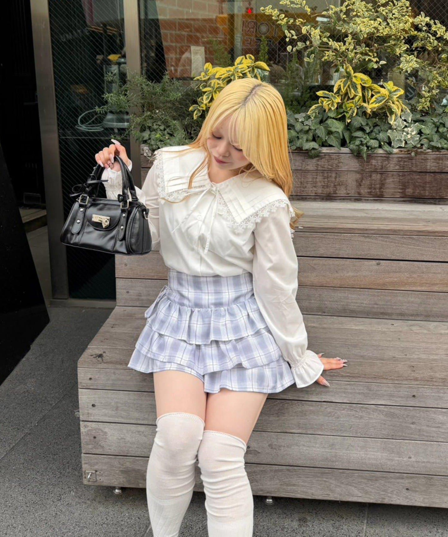 Another Branch 壓褶蕾絲大翻領襯衫