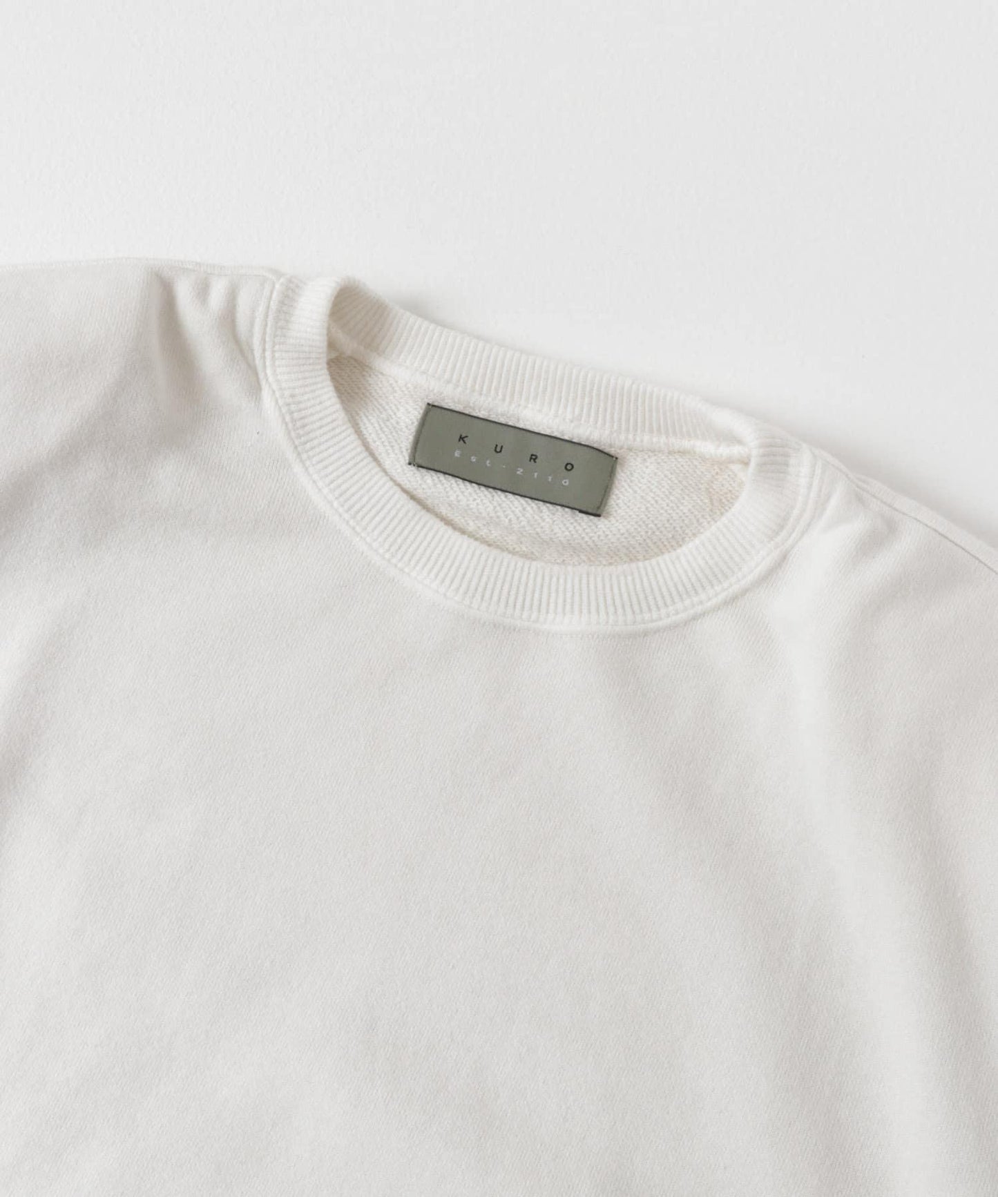 KURO POWERSHOULDER 肩部設計衛衣