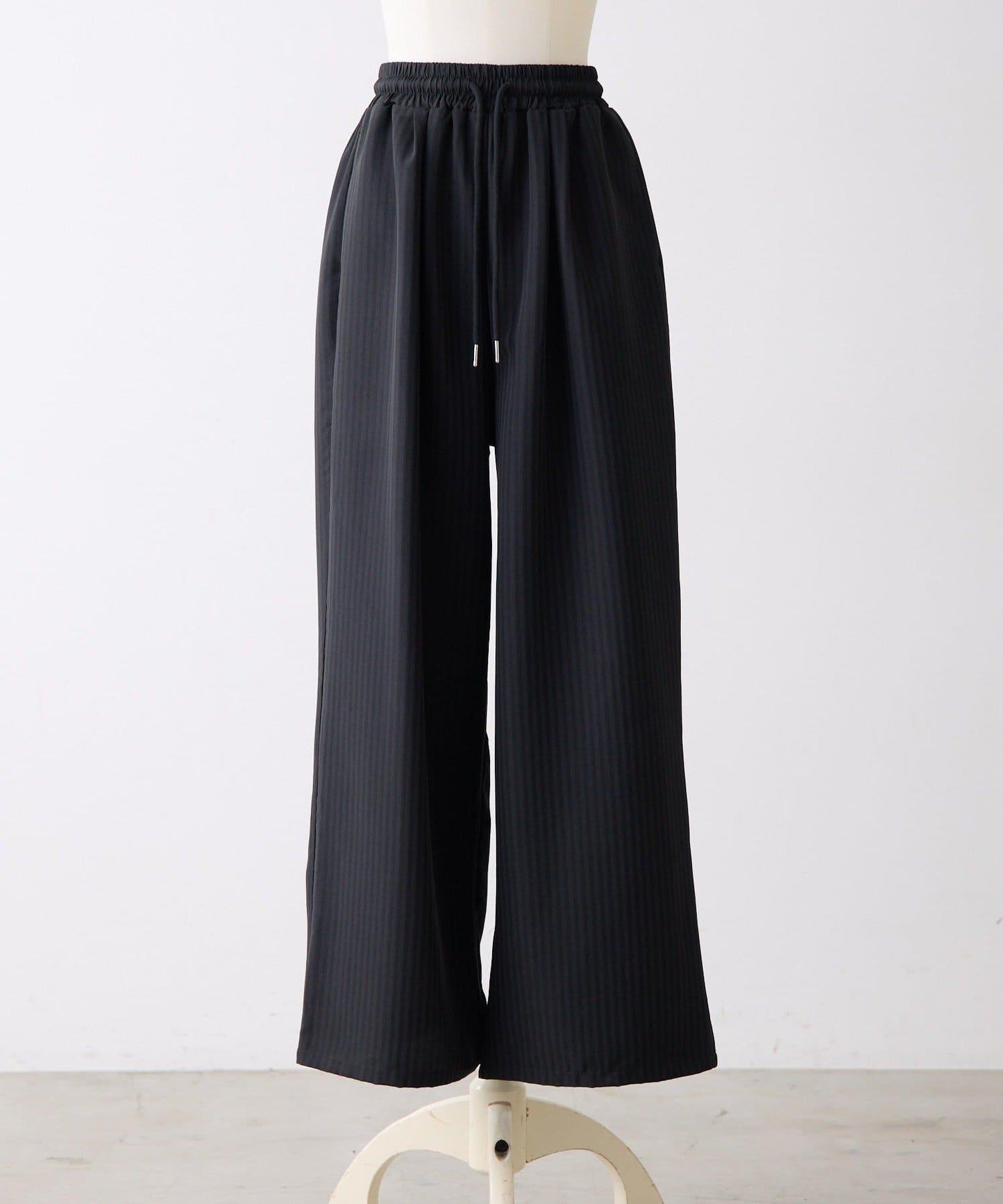 SUM1 STYLE 不易起皺 含網絡限定色 抽繩褲