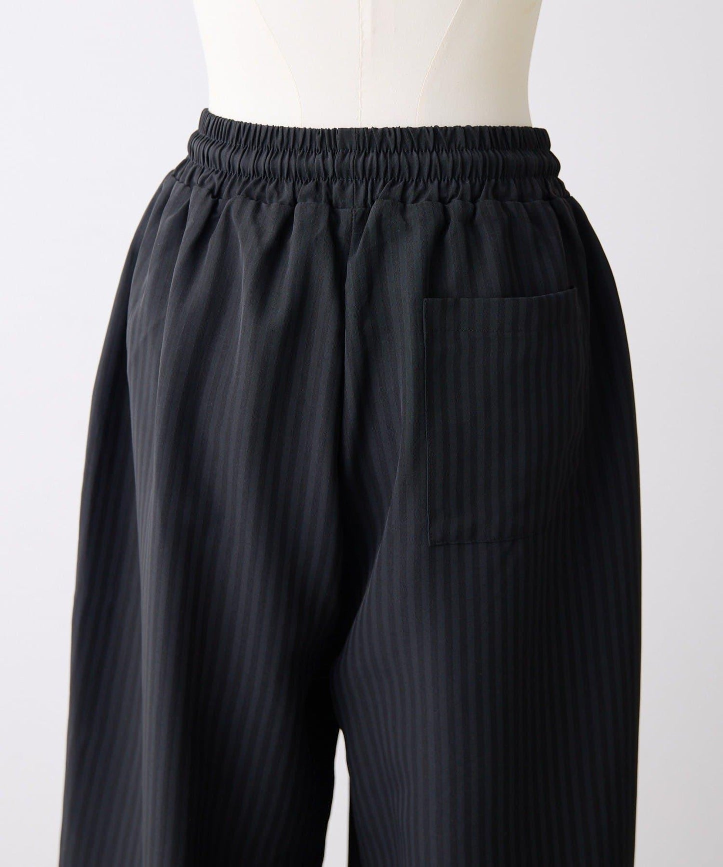 SUM1 STYLE 不易起皺 含網絡限定色 抽繩褲