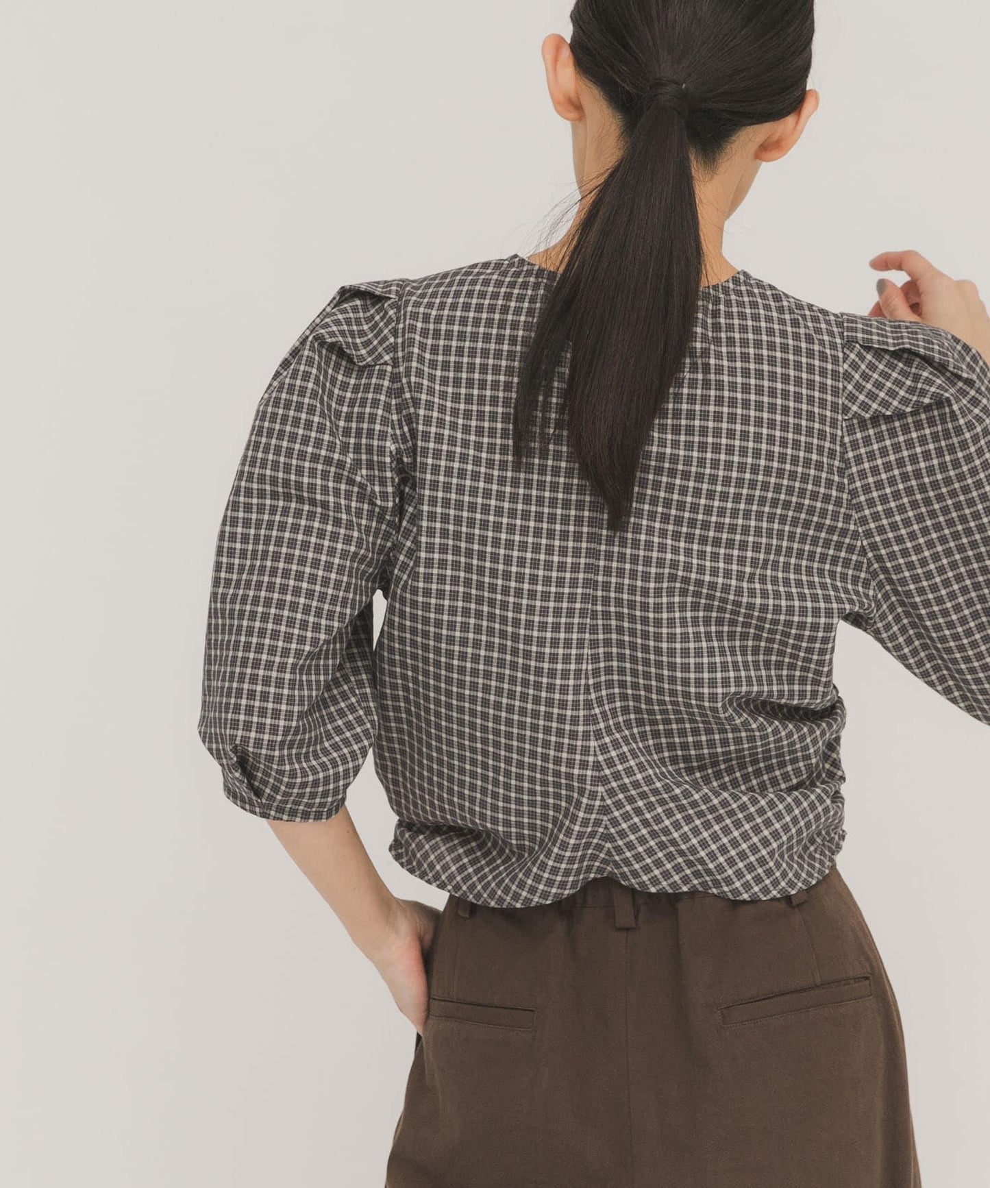 前褶皺短款襯衫