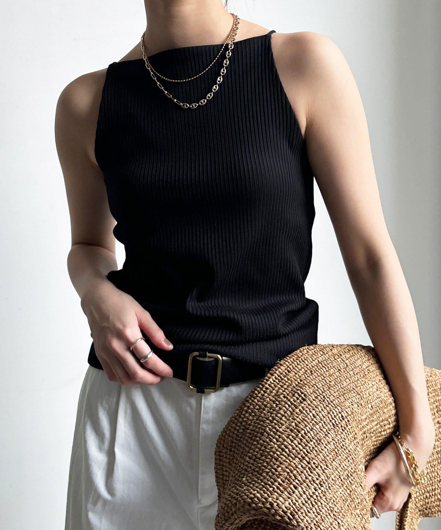 內置胸杯吊帶背心（款）