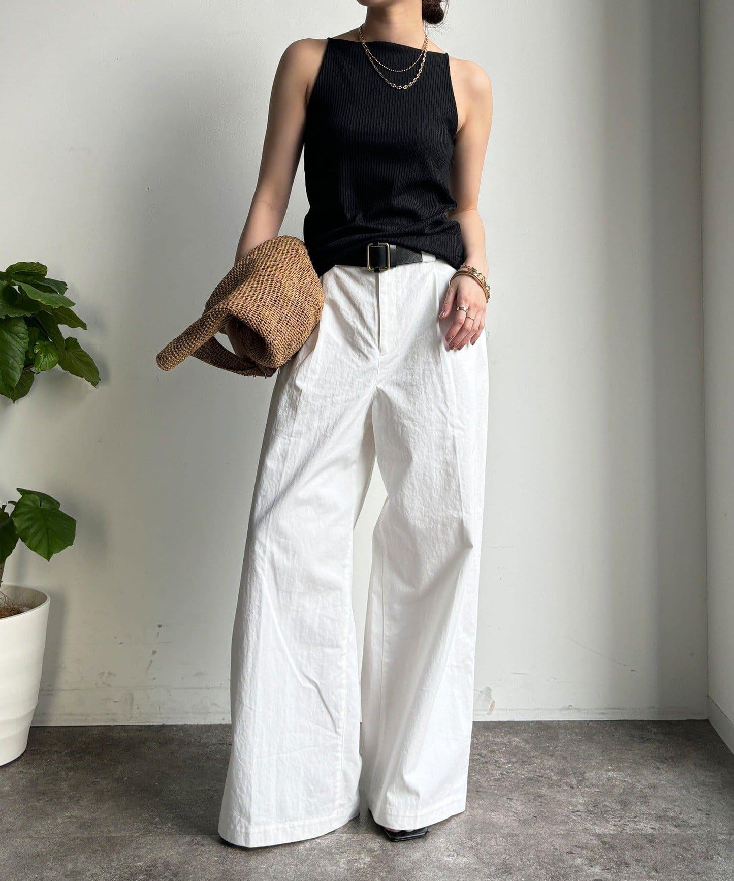 內置胸杯吊帶背心（款）