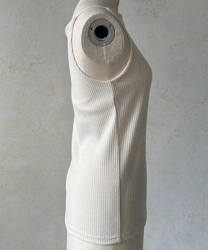 內置胸杯吊帶背心（款）