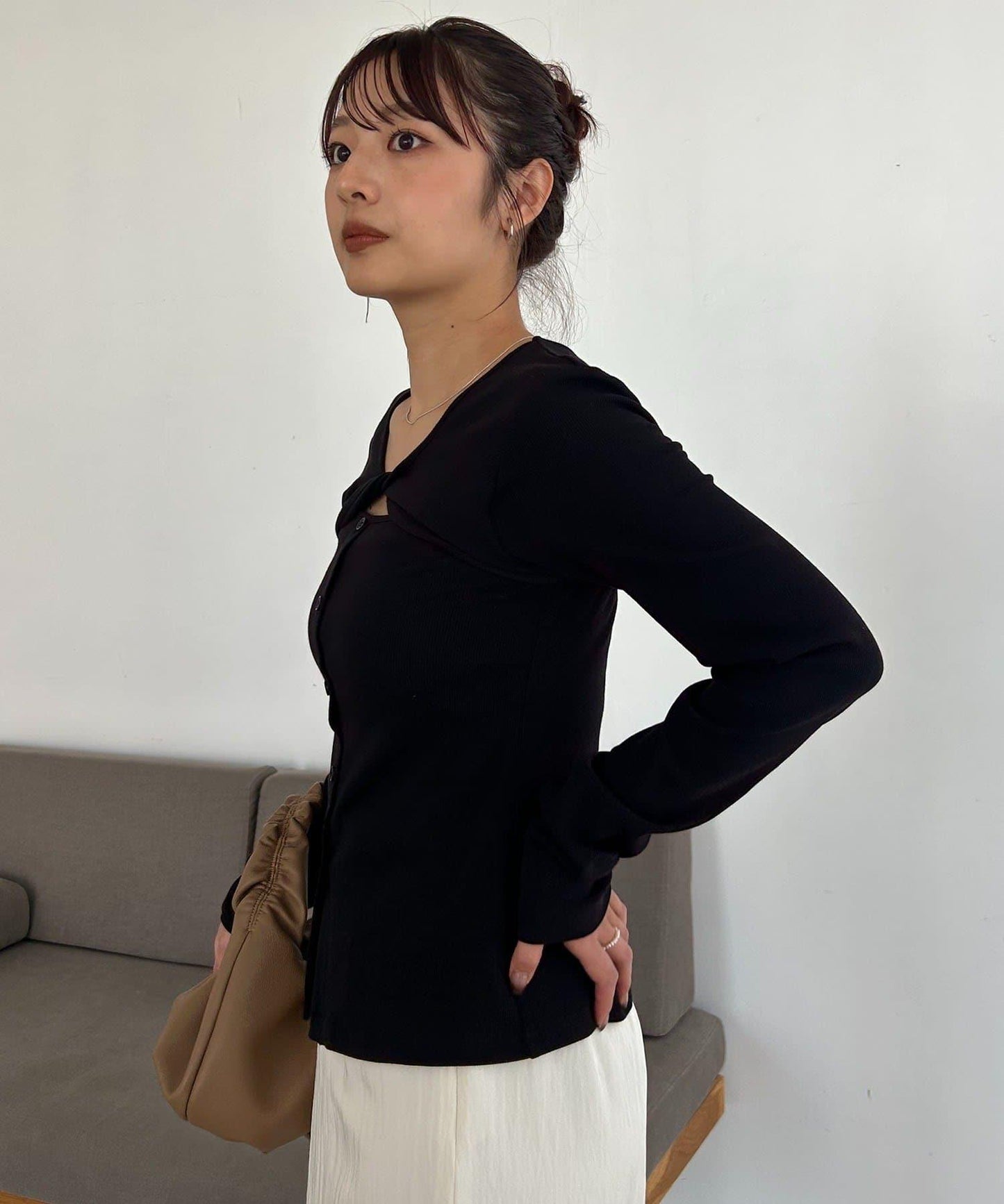 扭結領設計 T恤