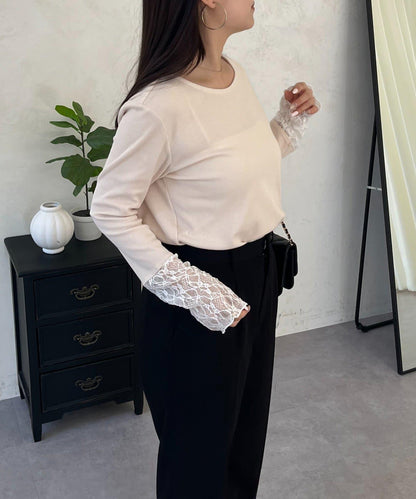 袖部蕾絲拼接上衣