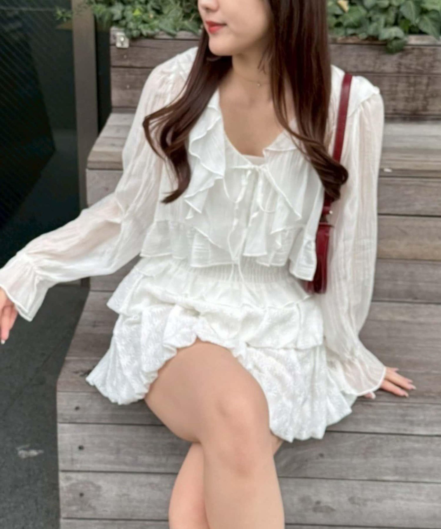 荷葉邊襯衫&抽褶吊帶上衣