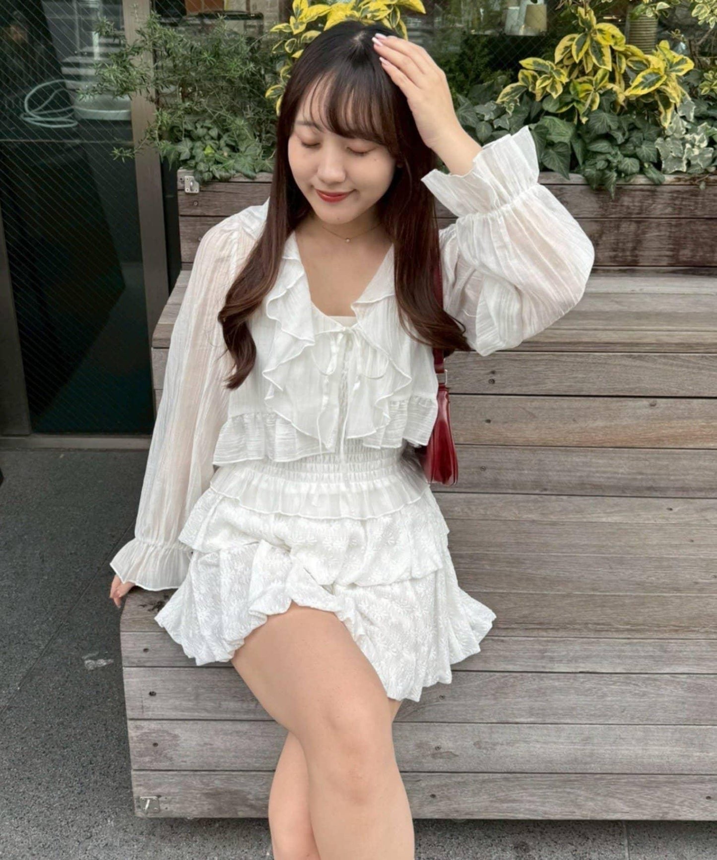 荷葉邊襯衫&抽褶吊帶上衣